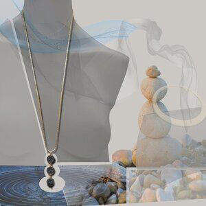 NECKLACE Triple-Sphere Pendant